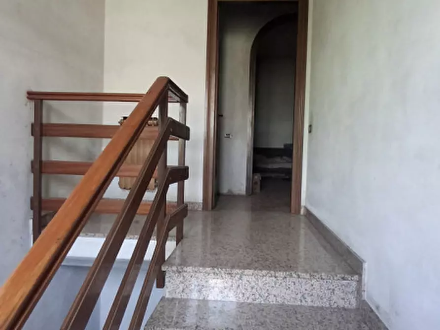 Immagine 14 di Villa in vendita  in Via Giotto a Castano Primo