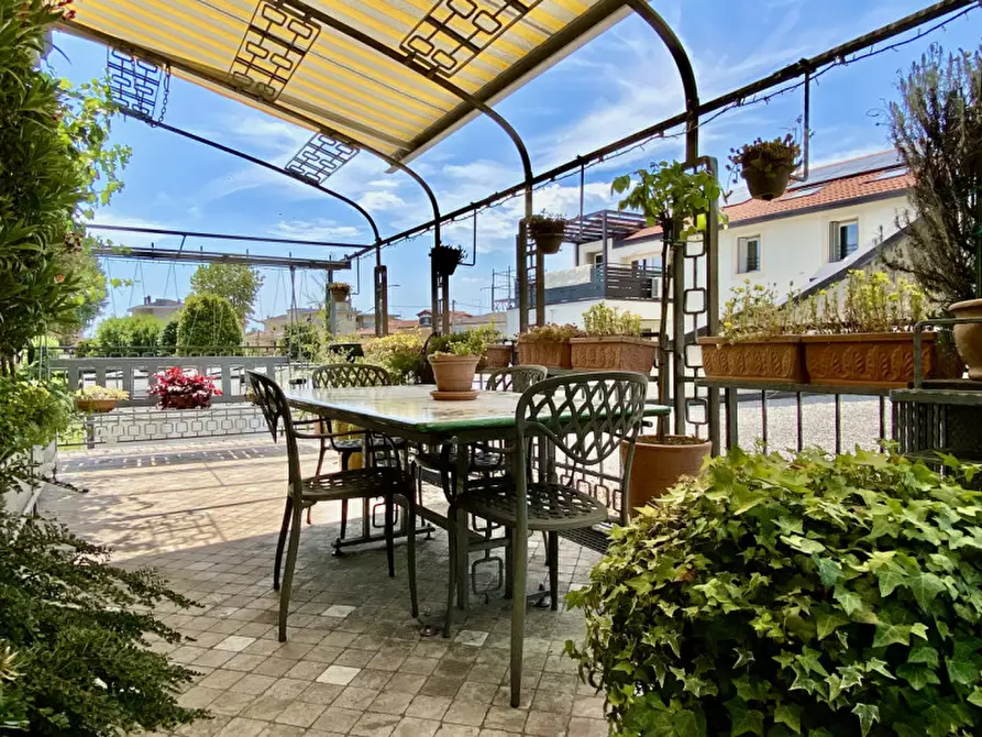 Immagine 1 di Casa indipendente in vendita  in Viale Anconetta a Vicenza