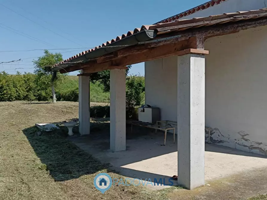 Immagine 10 di Rustico / casale in vendita  in Via Chiodare a Due Carrare