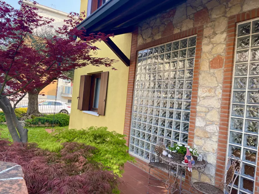 Immagine 17 di Casa indipendente in vendita  in Via Giambattista Malacarne a Vicenza