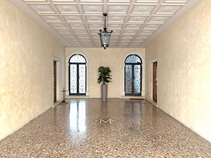 Immagine 1 di Appartamento in vendita  in Contra' San Faustino a Vicenza