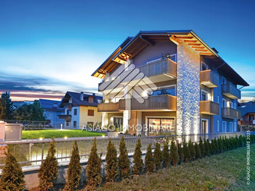 Immagine 3 di Appartamento in vendita  in Via Lotta, 23 a Asiago