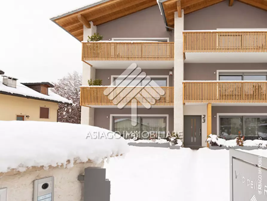 Immagine 6 di Appartamento in vendita  in Via Lotta, 23 a Asiago