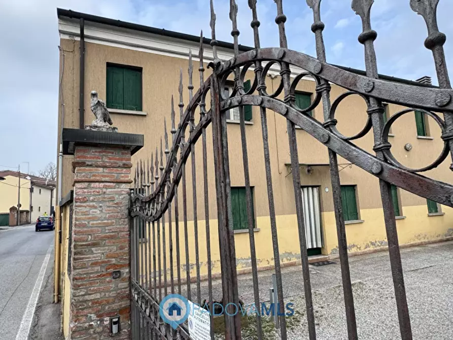 Immagine 5 di Casa trifamiliare in vendita  in Via Sette Martiri a Padova