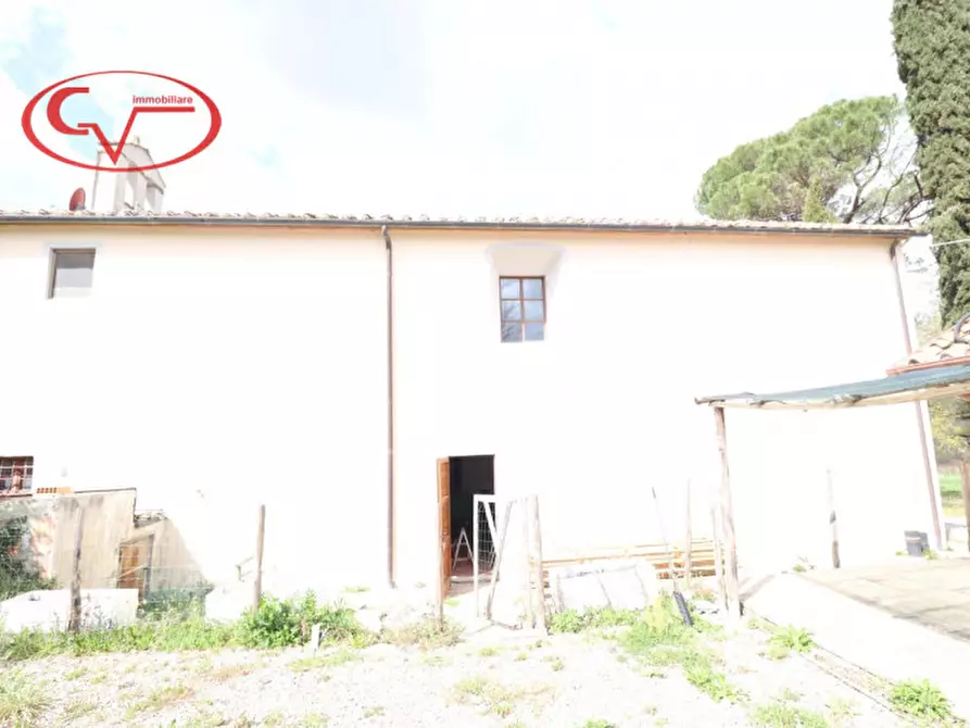 Immagine 2 di Villa in vendita  in Bucine a Bucine