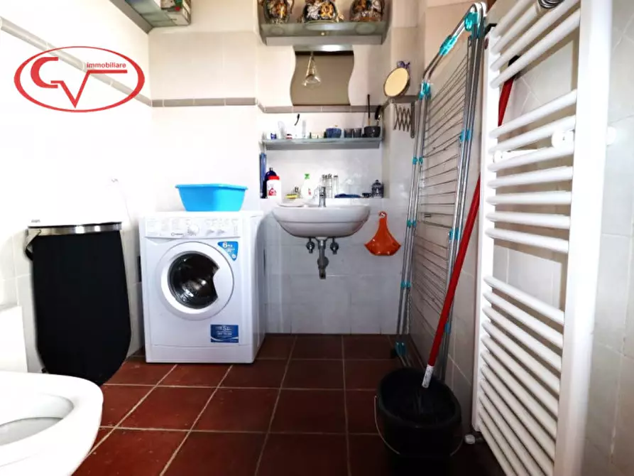 Immagine 25 di Villa in vendita  in Bucine a Bucine