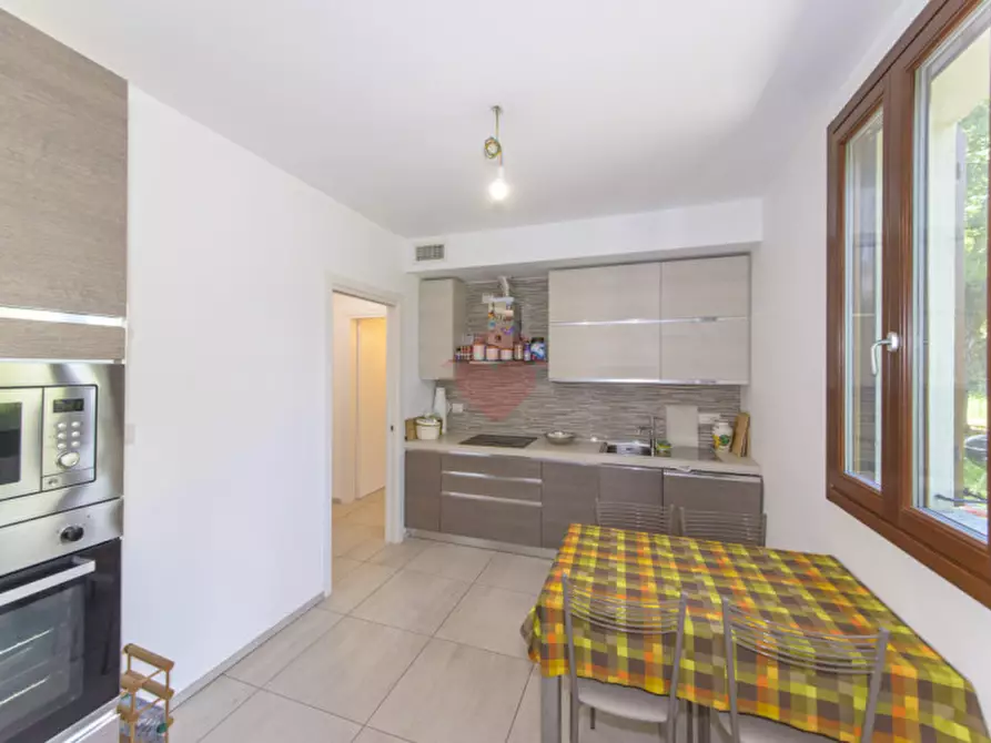 Immagine 10 di Villetta a schiera in vendita  in Via per Cascina Giugalarga 1 a Gorgonzola