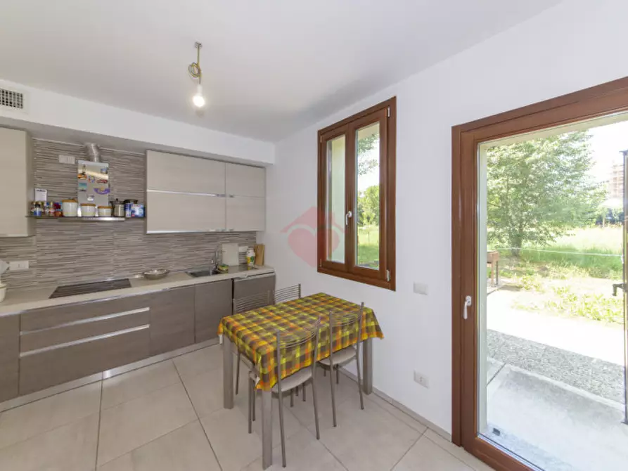 Immagine 13 di Villetta a schiera in vendita  in Via per Cascina Giugalarga 1 a Gorgonzola