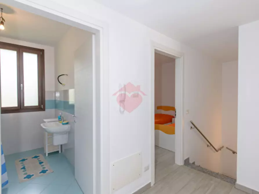 Immagine 38 di Villetta a schiera in vendita  in Via per Cascina Giugalarga 1 a Gorgonzola