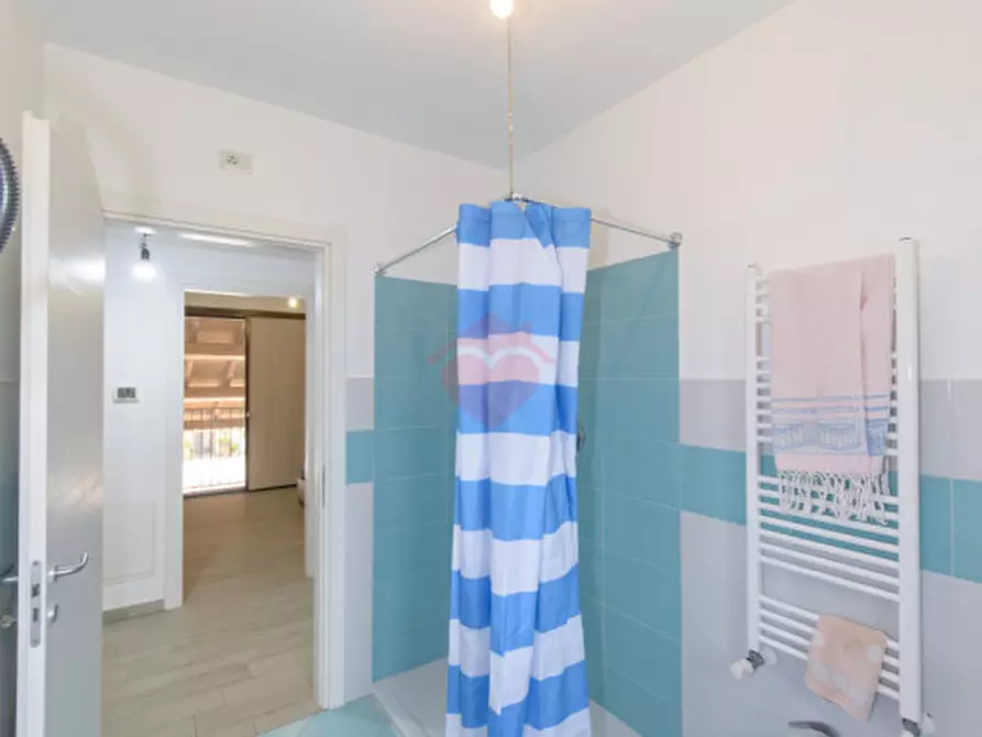 Immagine 44 di Villetta a schiera in vendita  in Via per Cascina Giugalarga 1 a Gorgonzola