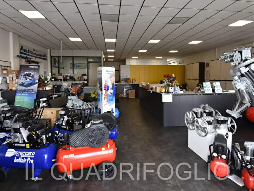 Immagine 2 di Capannone industriale in affitto  in via D'altri a Cesena