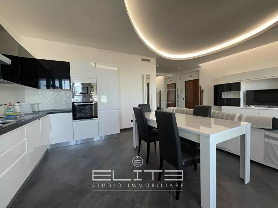 Immagine 4 di Appartamento in vendita  in VIA MERCANTINI a Ancona