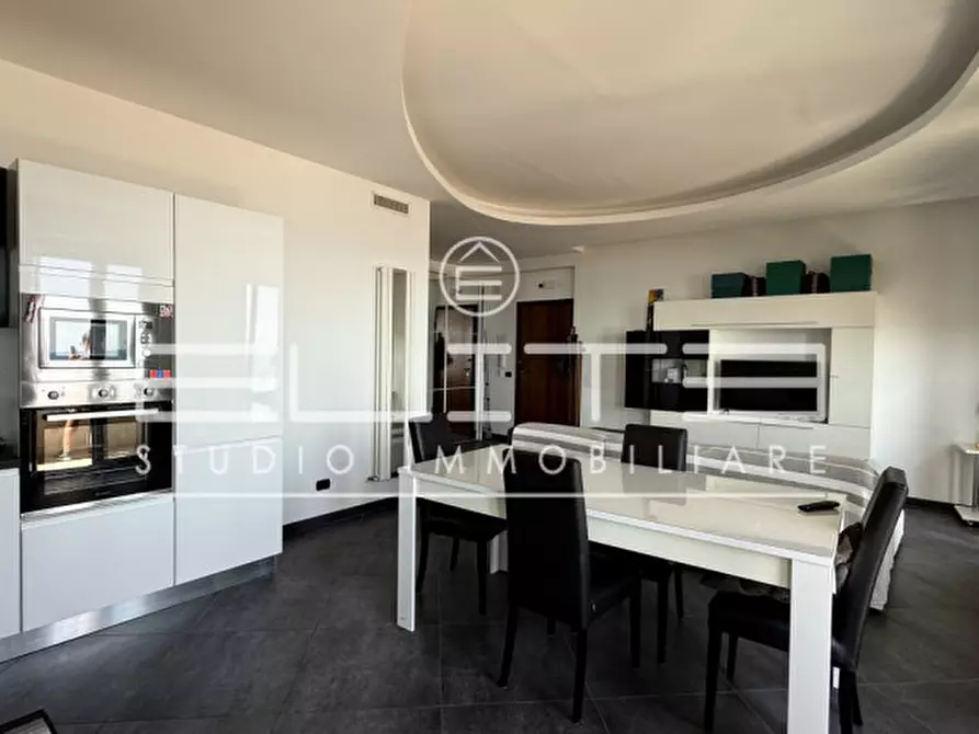 Immagine 7 di Appartamento in vendita  in VIA MERCANTINI a Ancona