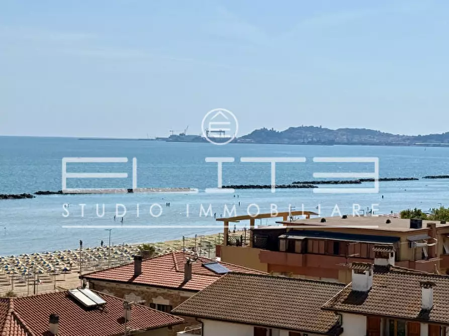 Immagine 11 di Appartamento in vendita  in VIA MERCANTINI a Ancona