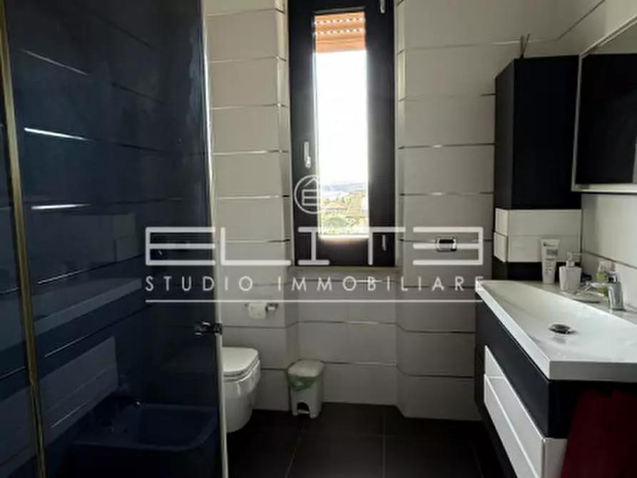 Immagine 14 di Appartamento in vendita  in VIA MERCANTINI a Ancona