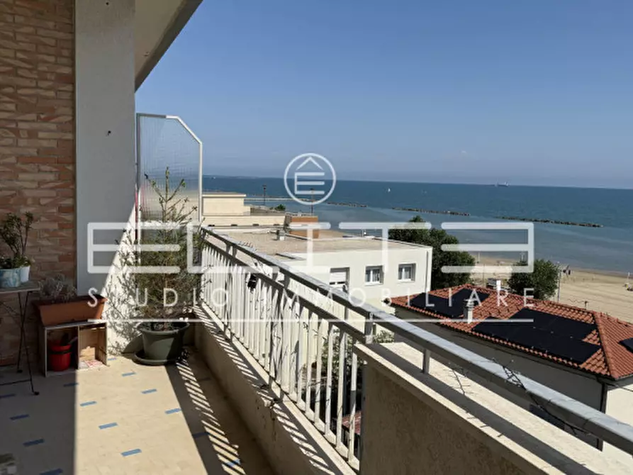 Immagine 16 di Appartamento in vendita  in VIA MERCANTINI a Ancona