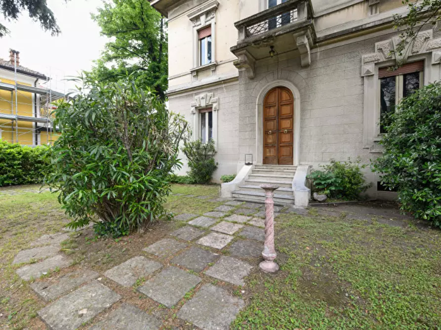 Immagine 5 di Casa bifamiliare in vendita  a Brescia