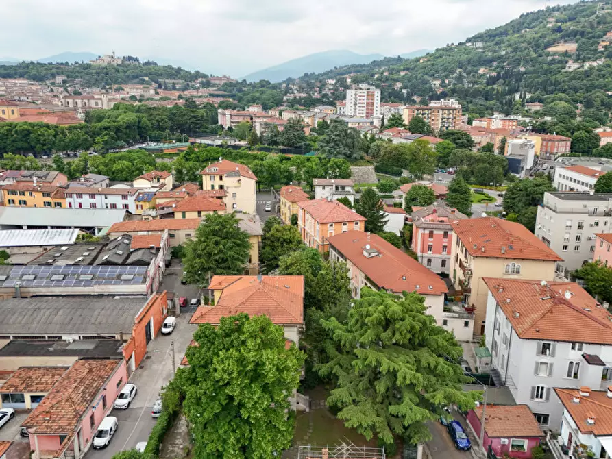 Immagine 64 di Casa bifamiliare in vendita  a Brescia