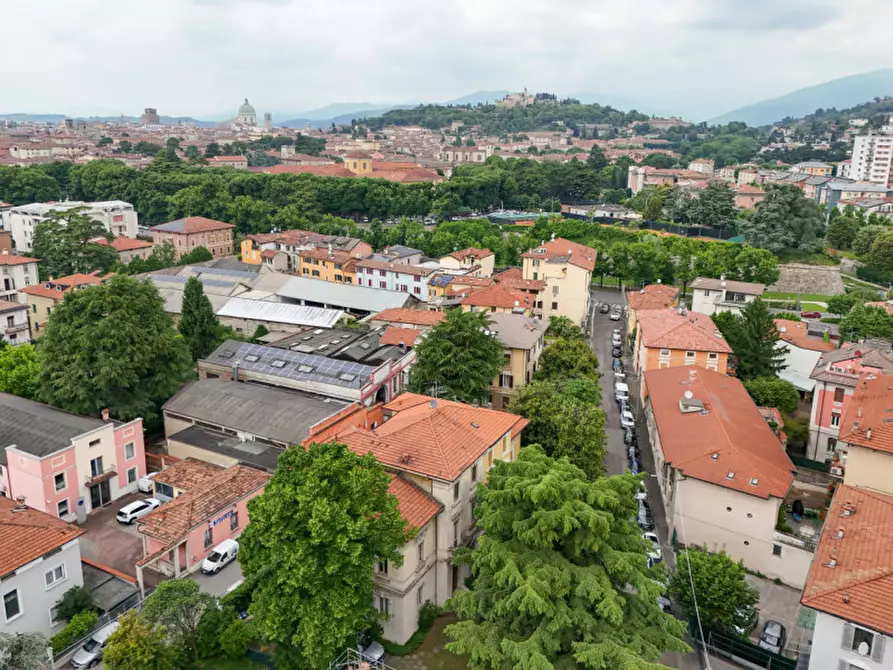 Immagine 65 di Casa bifamiliare in vendita  a Brescia