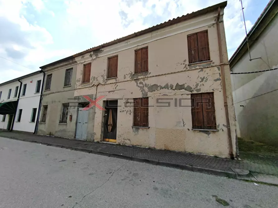 Immagine 2 di Villetta a schiera in vendita  in Via G. Matteotti n.20 bis - Cavarzere (VE) a Cavarzere