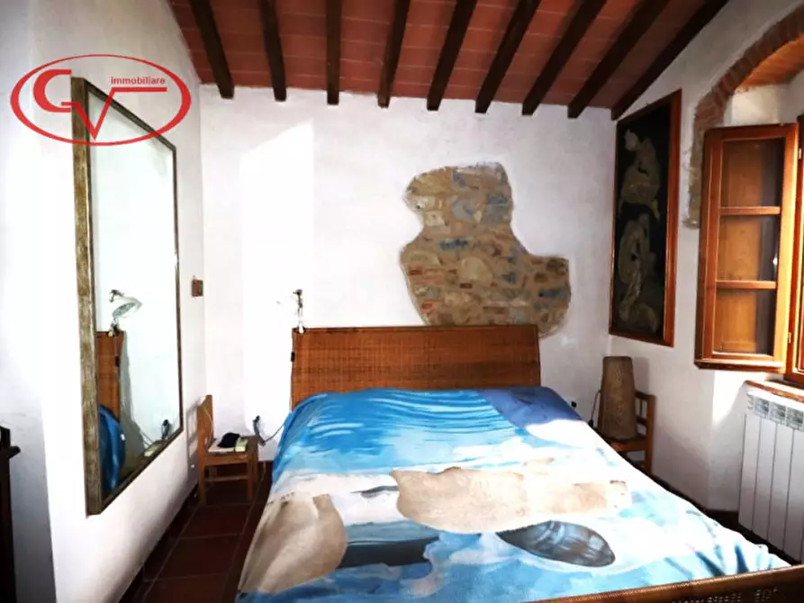 Immagine 9 di Villa in vendita  in Bucine a Bucine