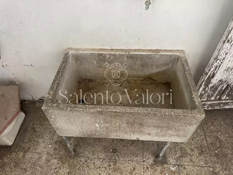 Immagine 17 di Casa indipendente in vendita  in Via Garibldi 30 a Cutrofiano