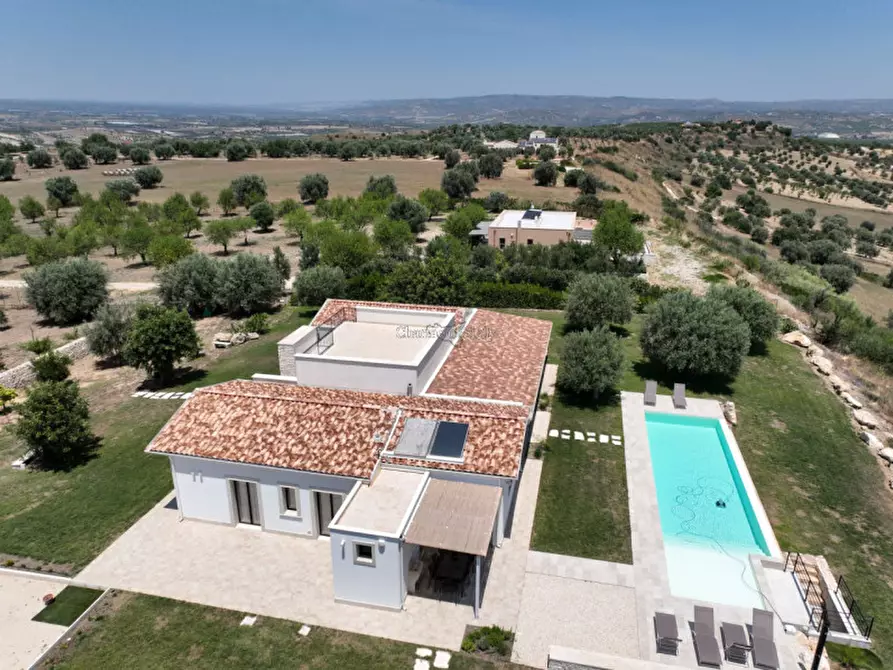 Immagine 8 di Villa in vendita  in contrada belliscala a Noto