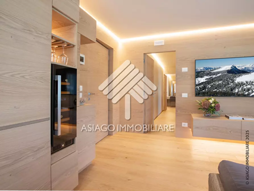 Immagine 17 di Appartamento in vendita  in Via Lotta, 23 a Asiago