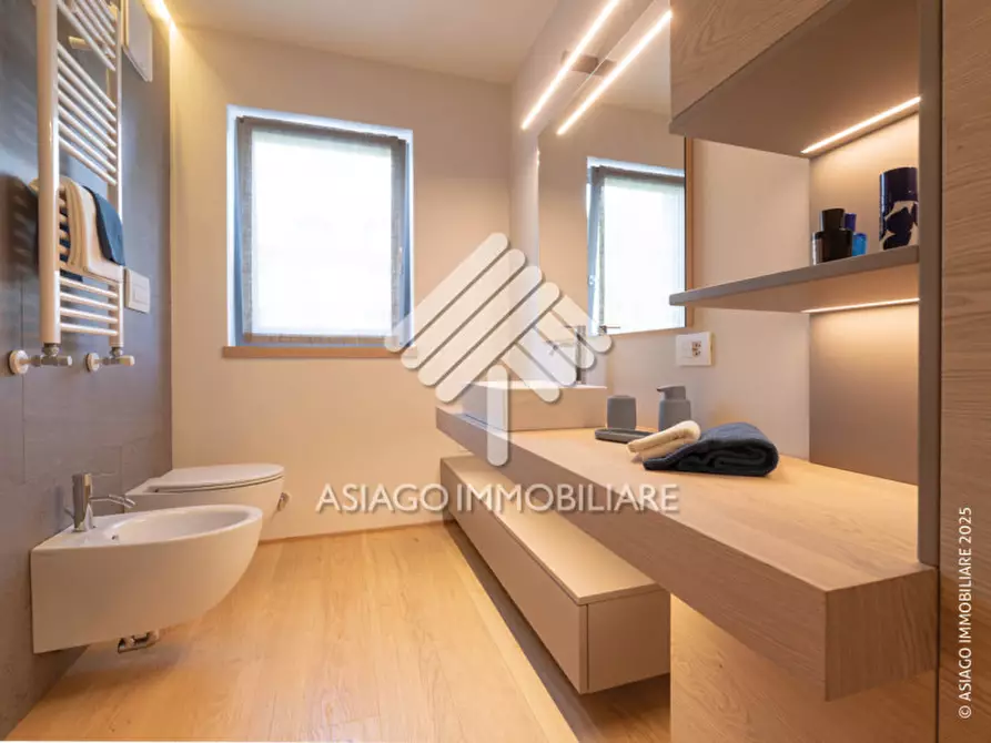 Immagine 18 di Appartamento in vendita  in Via Lotta, 23 a Asiago