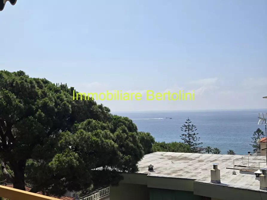 Immagine 2 di Appartamento in vendita  in VIA P. SEMERIA, 132 a San Remo