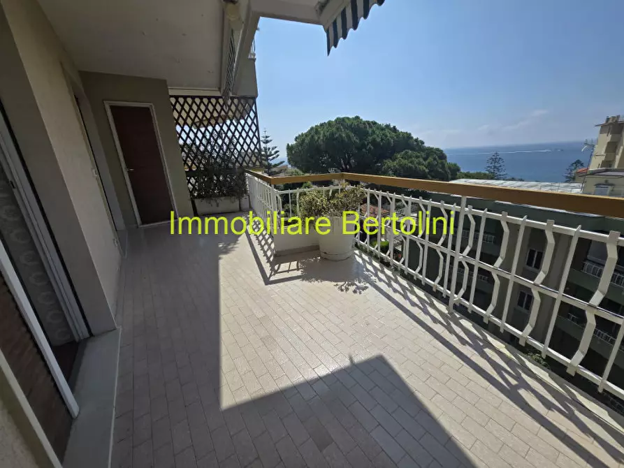 Immagine 2 di Appartamento in vendita  in VIA P. SEMERIA, 132 a San Remo