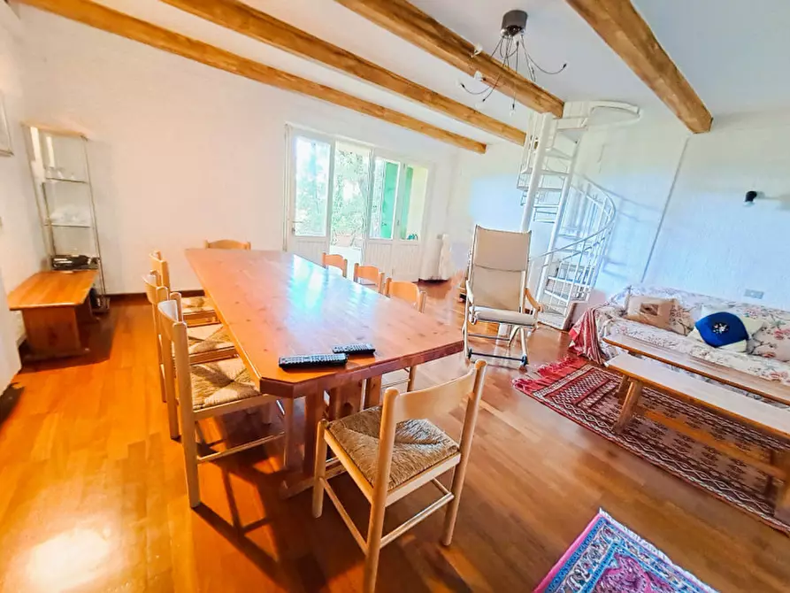 Immagine 8 di Villa in vendita  a Magione