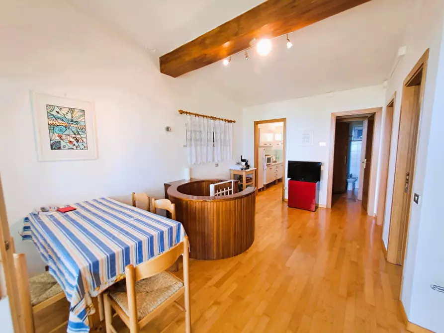 Immagine 12 di Villa in vendita  a Magione