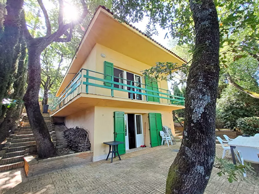 Immagine 19 di Villa in vendita  a Magione