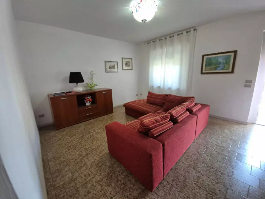 Immagine 4 di Casa bifamiliare in vendita  in Via Frassini a Villafranca Di Verona