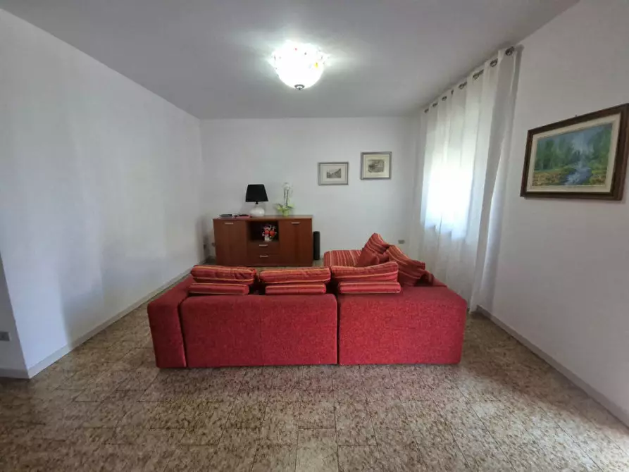 Immagine 5 di Casa bifamiliare in vendita  in Via Frassini a Villafranca Di Verona