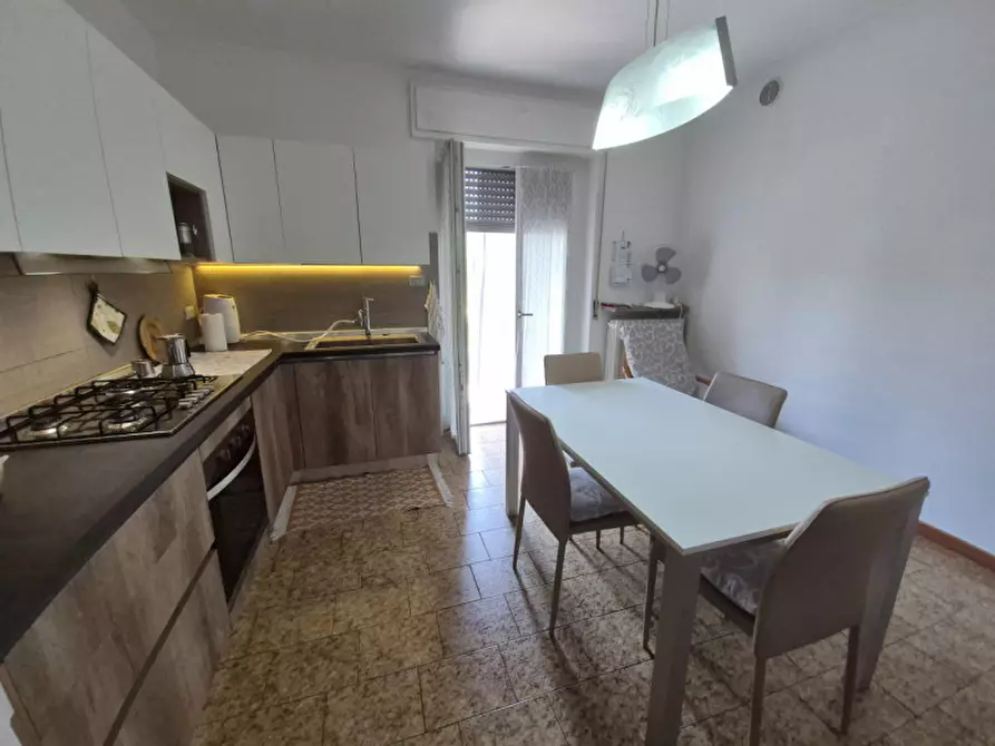 Immagine 6 di Casa bifamiliare in vendita  in Via Frassini a Villafranca Di Verona