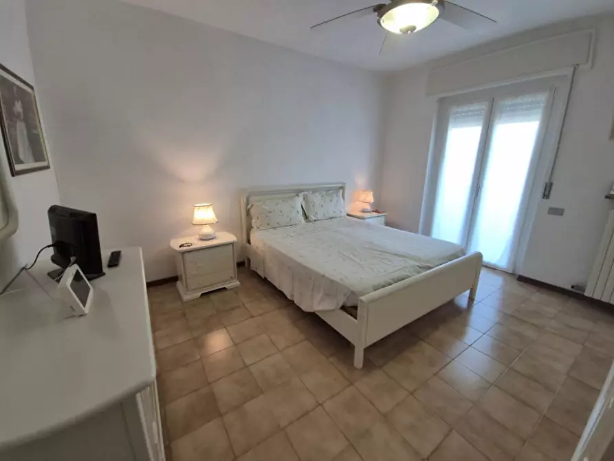 Immagine 9 di Casa bifamiliare in vendita  in Via Frassini a Villafranca Di Verona