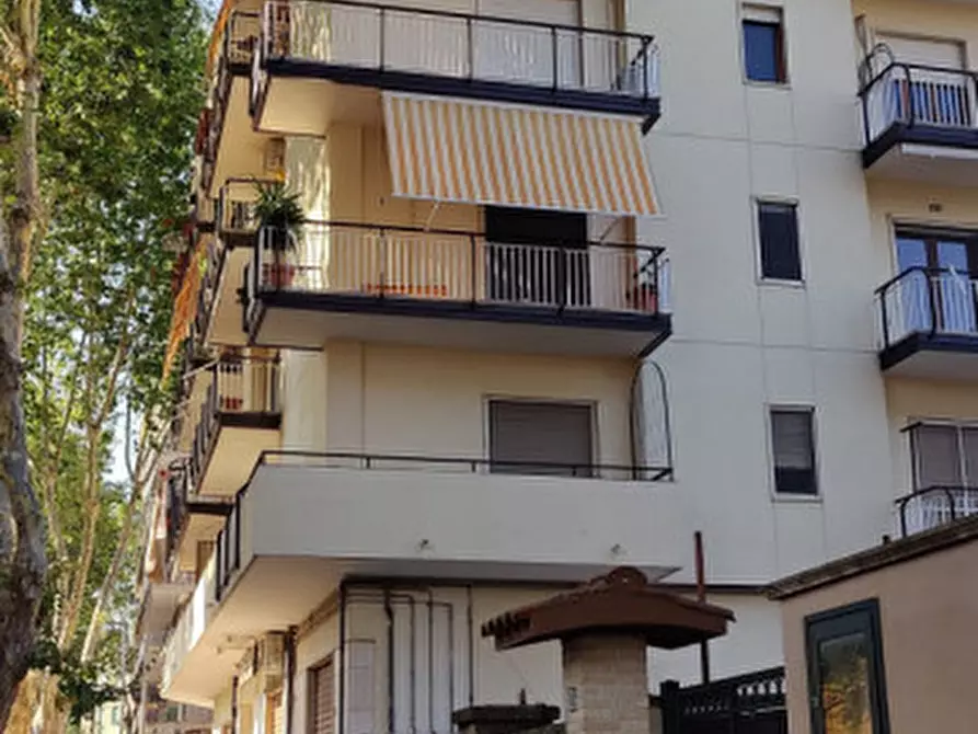 Immagine 2 di Appartamento in vendita  in VIA E.PERITO a Eboli