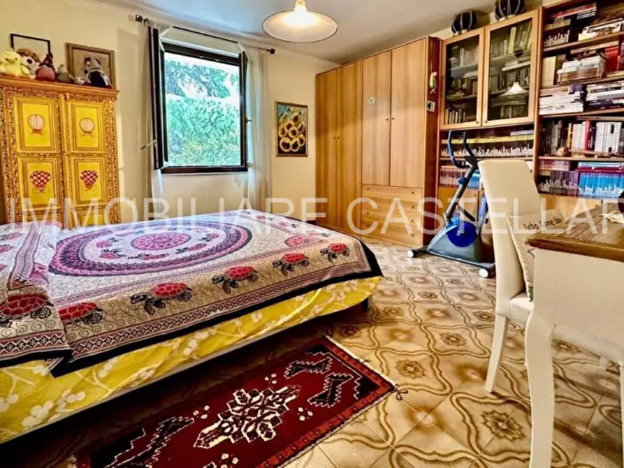 Immagine 7 di Villa in vendita  a Imperia