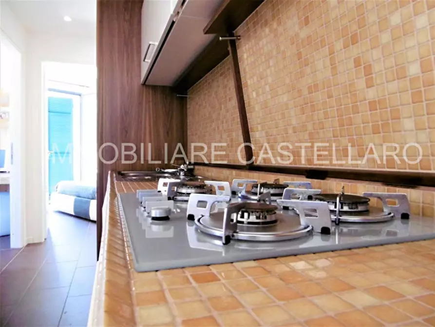 Immagine 5 di Appartamento in vendita  a Castellaro