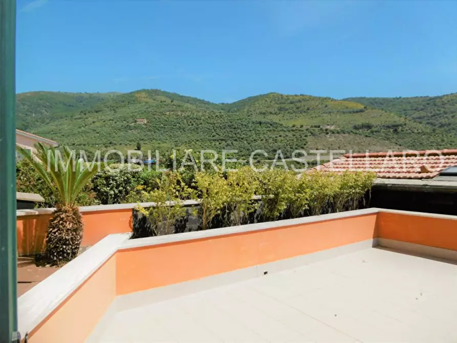 Immagine 7 di Appartamento in vendita  a Castellaro