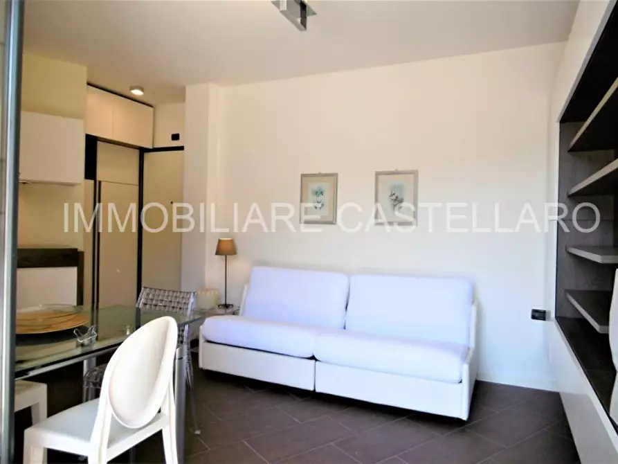 Immagine 19 di Appartamento in vendita  a Castellaro