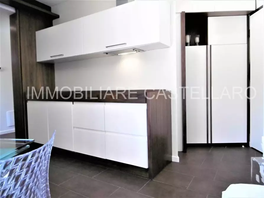 Immagine 18 di Appartamento in vendita  a Castellaro