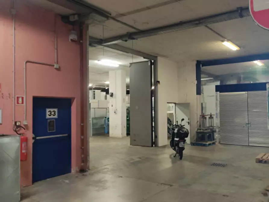 Immagine 2 di Magazzino in vendita  in Innsbrucker Straße - Via Innsbruck a Bolzano