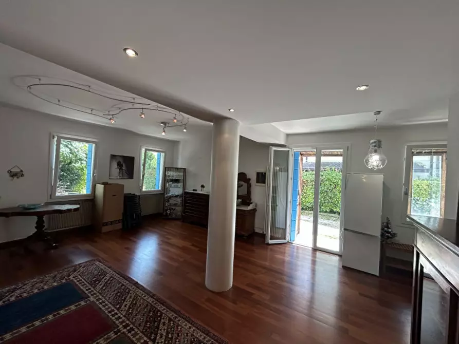 Immagine 7 di Casa bifamiliare in vendita  in VIA ZANELLA a Abano Terme