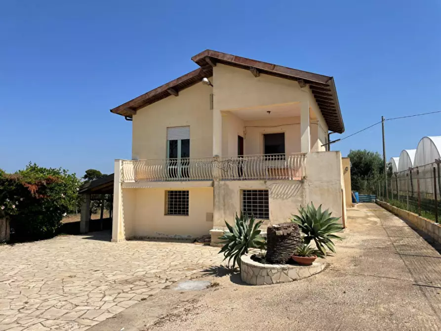 Immagine 1 di Casa indipendente in vendita  in Via delle Fiamme Gialle a Ispica