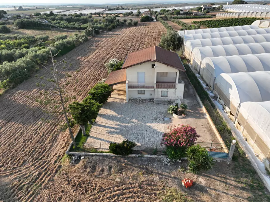 Immagine 2 di Casa indipendente in vendita  in Via delle Fiamme Gialle a Ispica