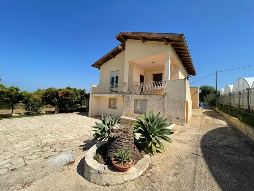 Immagine 4 di Casa indipendente in vendita  in Via delle Fiamme Gialle a Ispica