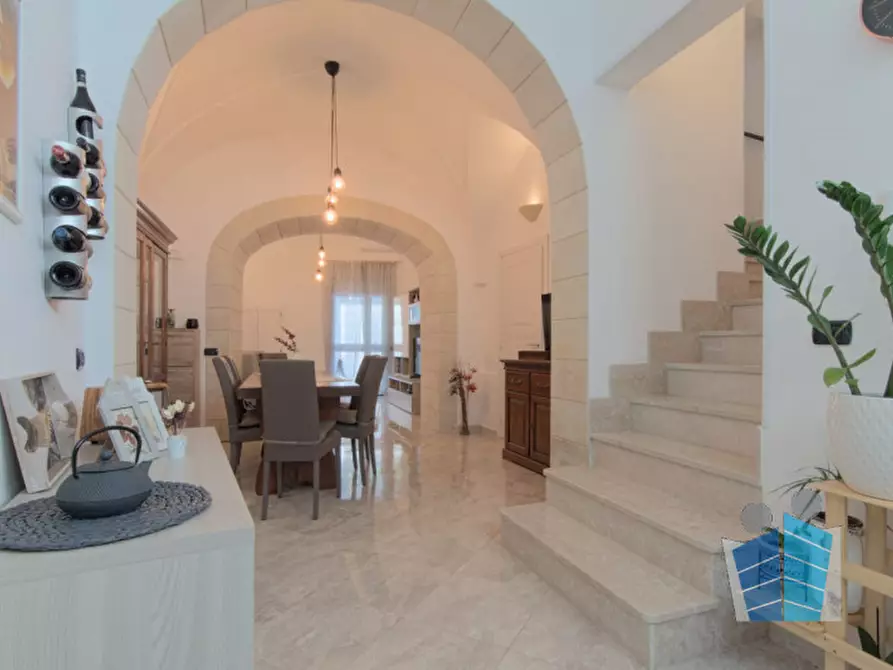 Immagine 3 di Casa indipendente in vendita  in Via Montello a Poggiardo